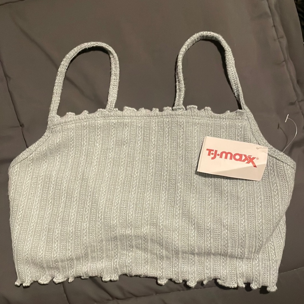 Never been worn still has tag